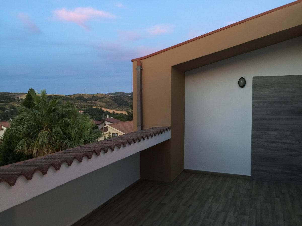 B&B Hollywood Olivadi Exterior photo